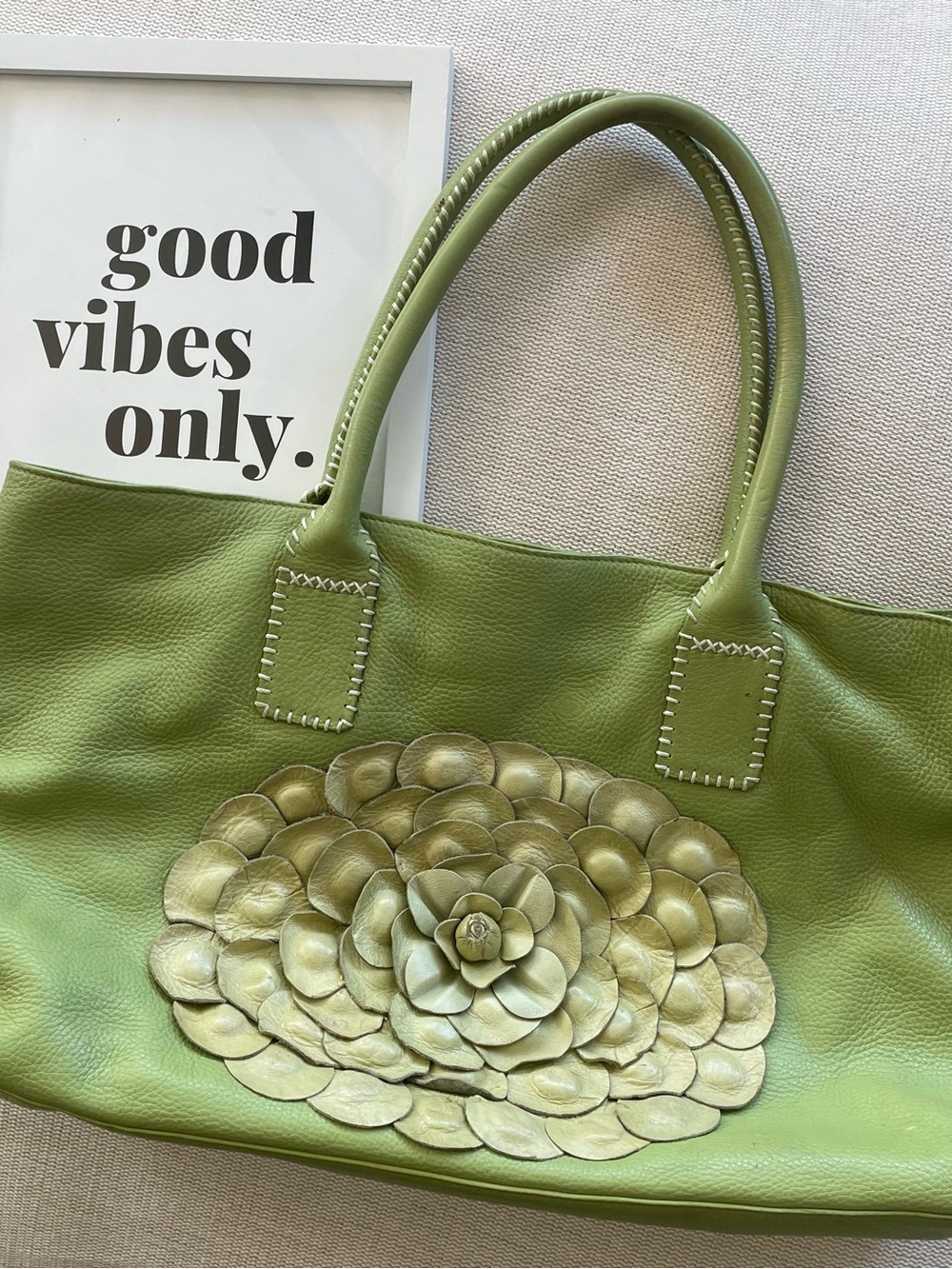 Donna Dixon Green Leather
Flower Tote
